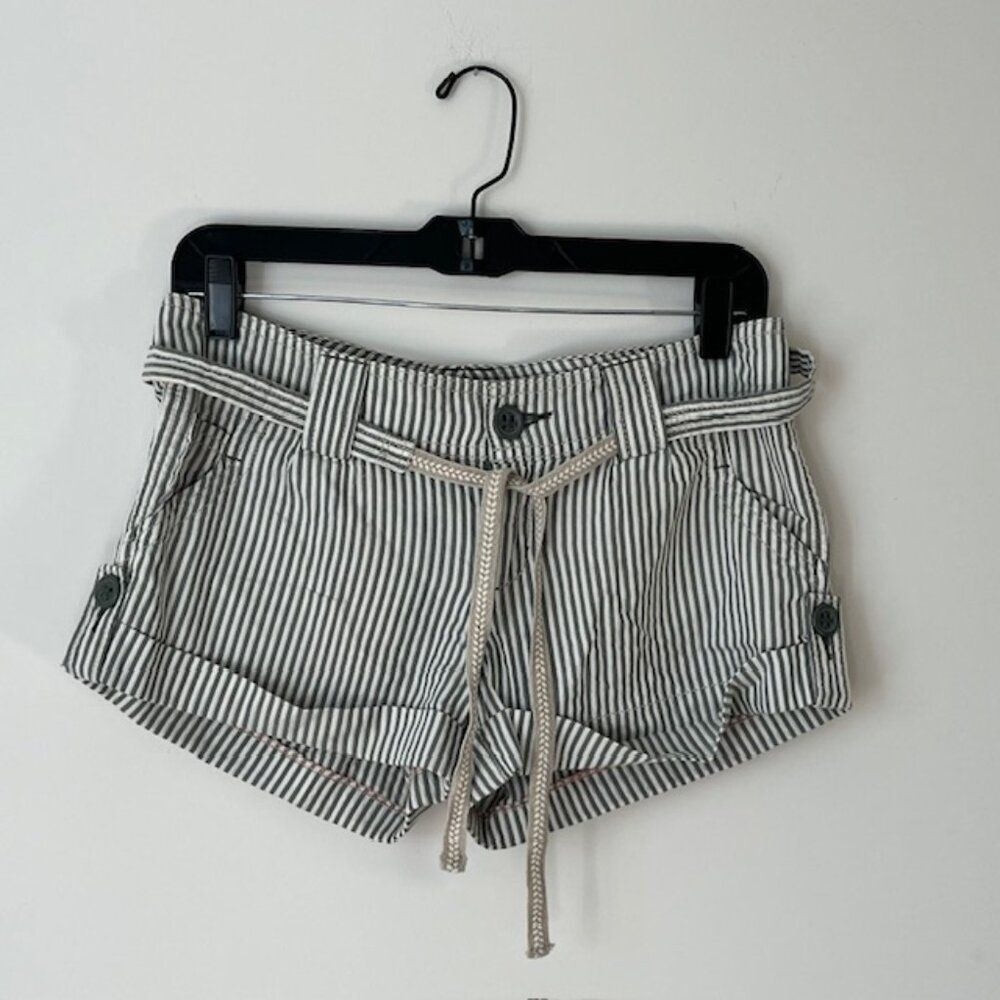 American Eagle Striped Green/White/Gray Cuffed Shorts. 100% Cotton. Size 2